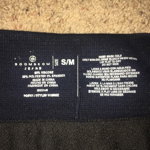 Ripped leggings bought at buckle,New with out tags - Picture 3 of 3