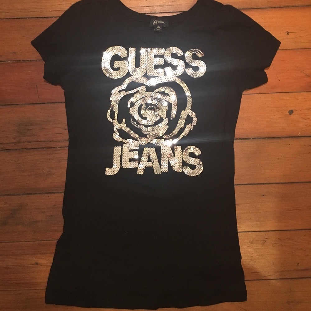 GUESS t-shirt
