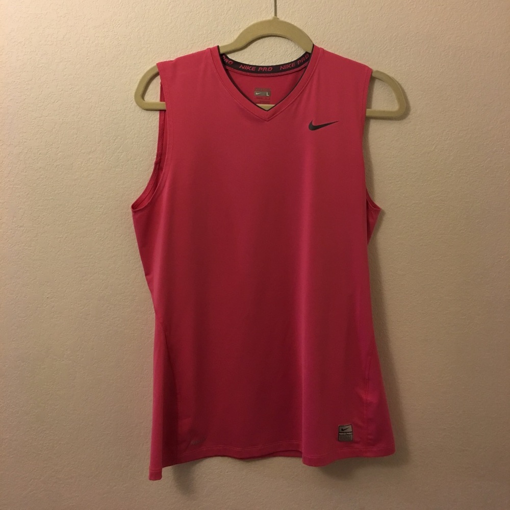Nike tee