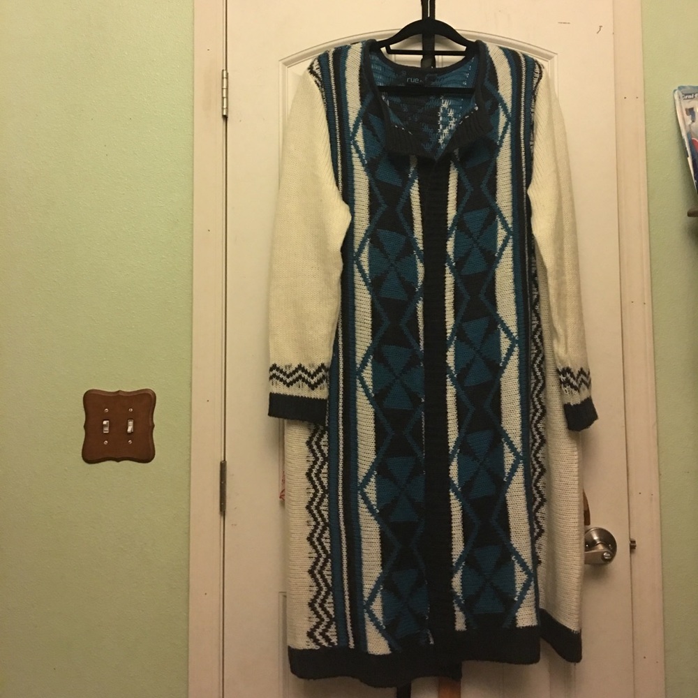 Women’s sweater