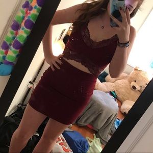 maroon fitted dress