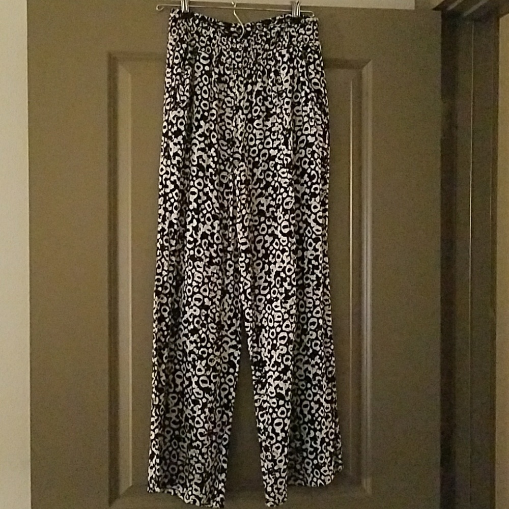 Rayon xs pattern pants