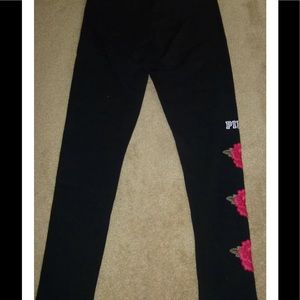 Victoria’s Secret PINK rose black leggings medium