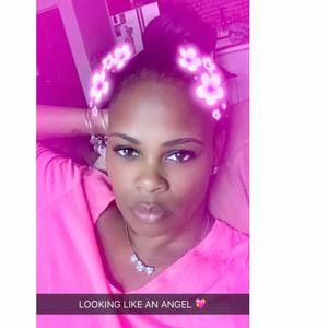 Meet your Posher, Aisha