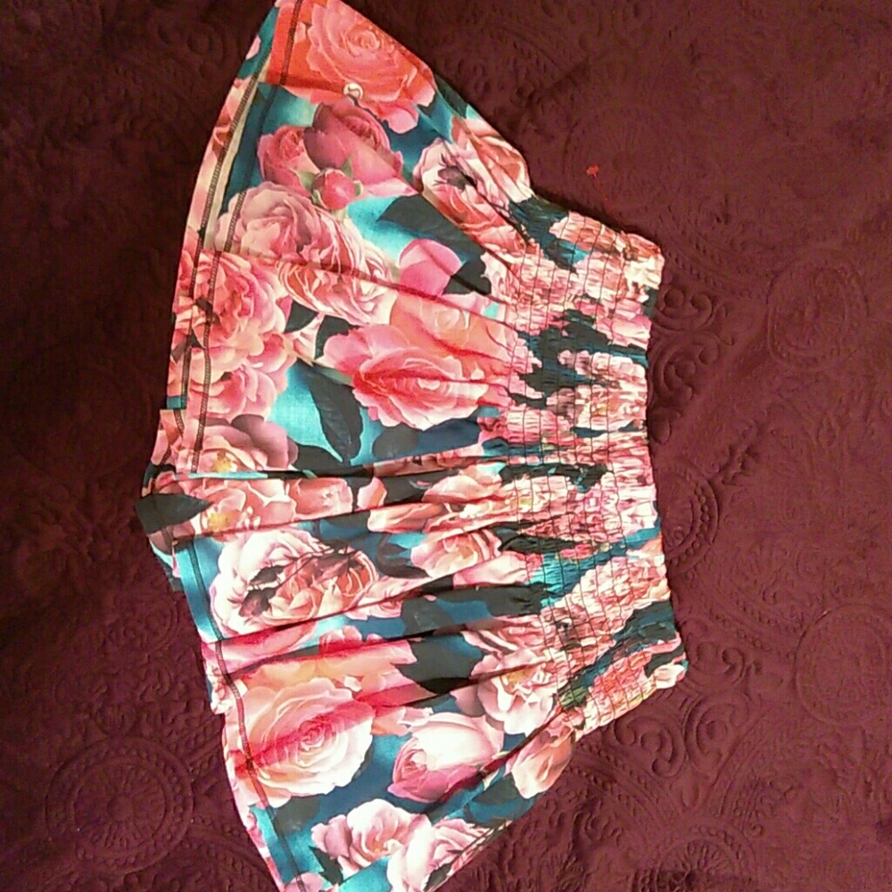 Lululemon Hot Hitter Secret garden shorts