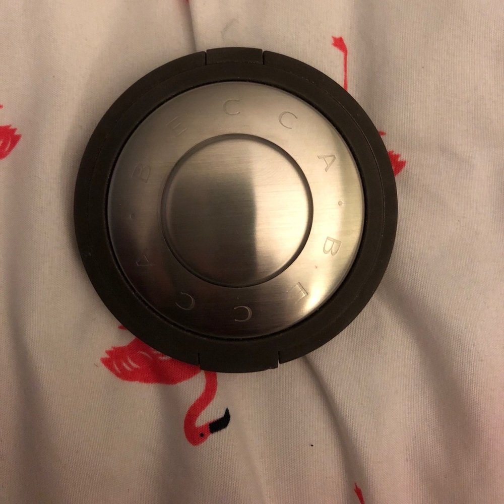 Becca highlighter opal
