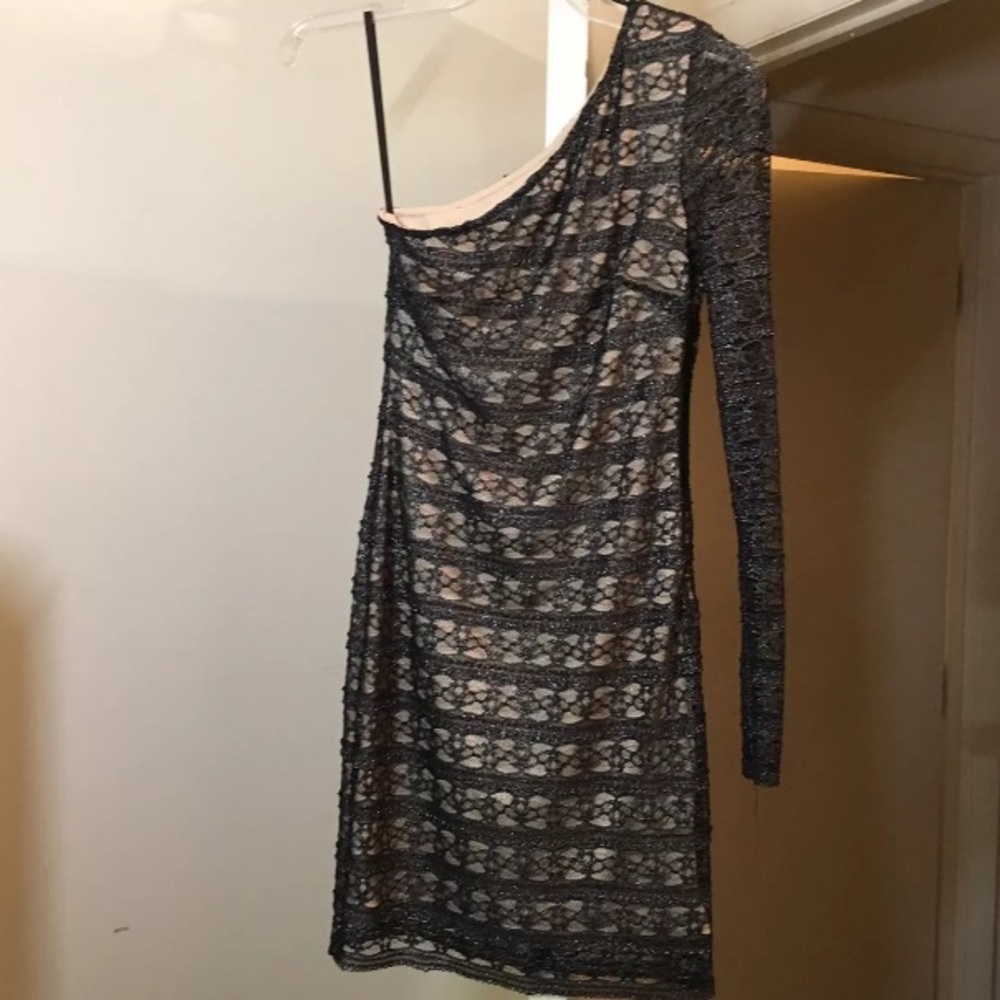 Bebe one shoulder lace black beige sexy dress xs