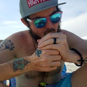 Meet your Posher, Brady