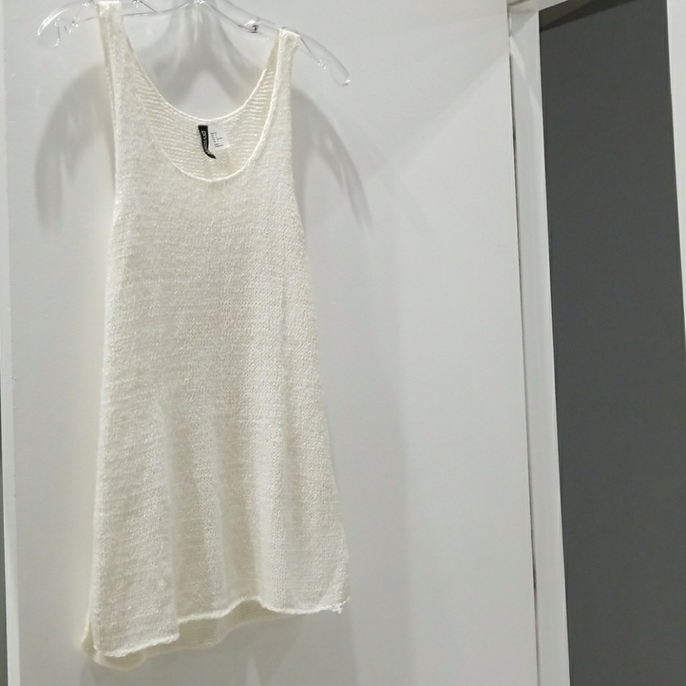 Romantic white H&M Divided knit tank top
