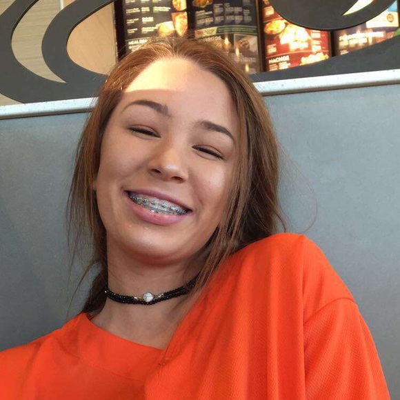 Meet your Posher, Kylee - Picture 1 of 1