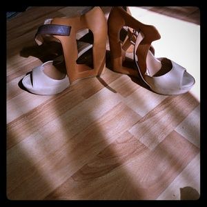 Wedge tri color shoes