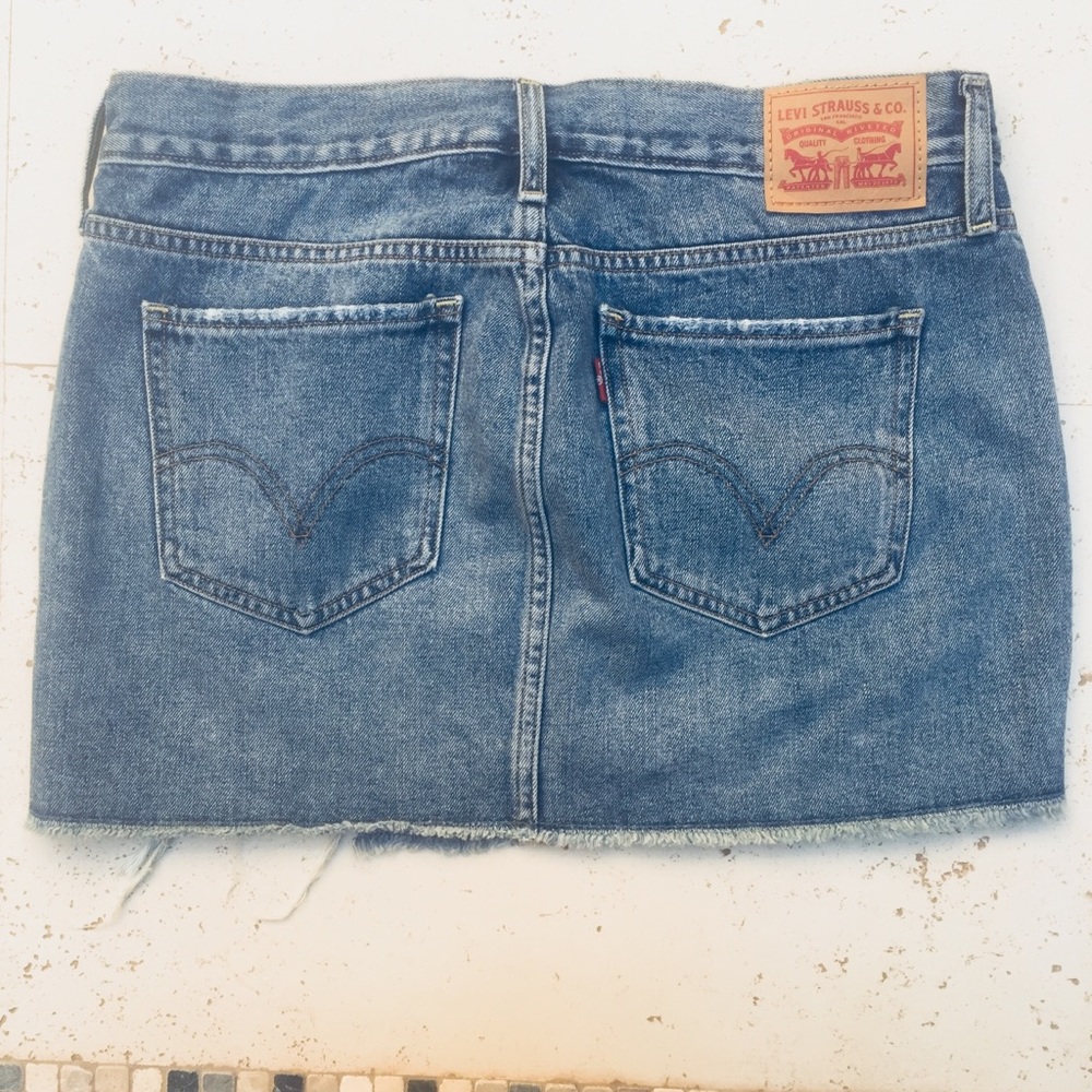 Levi mini skirt