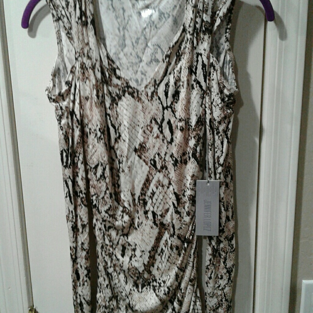 Jennifer Lopez  long sleeve cold shoulder top xs