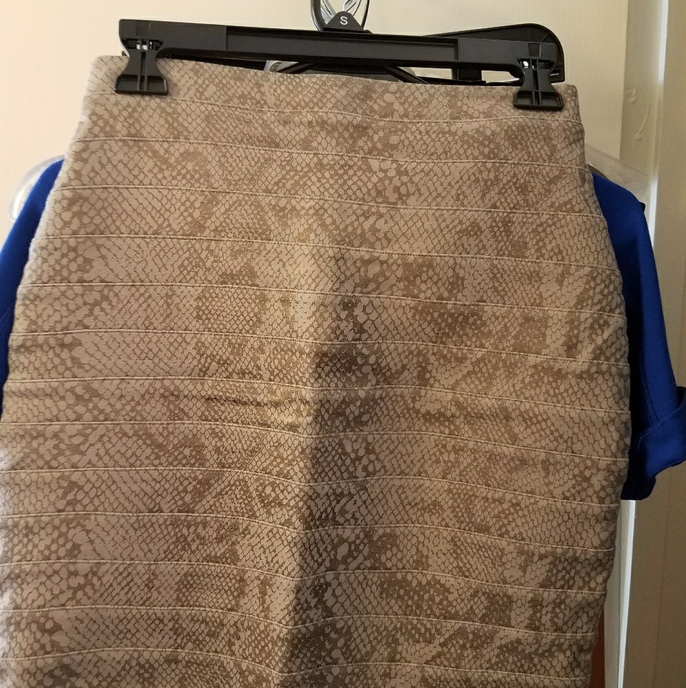 Sz0/Small fitted skirt