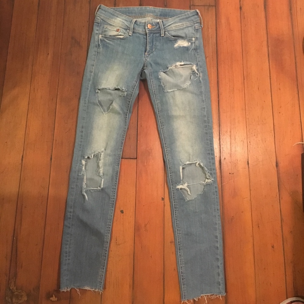 H&M ript jeans