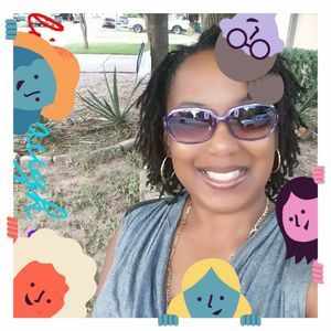 Meet your Posher, Denise