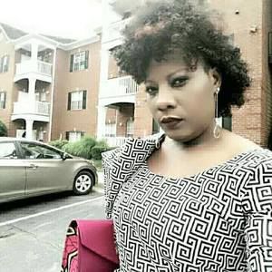 Meet your Posher, Selina