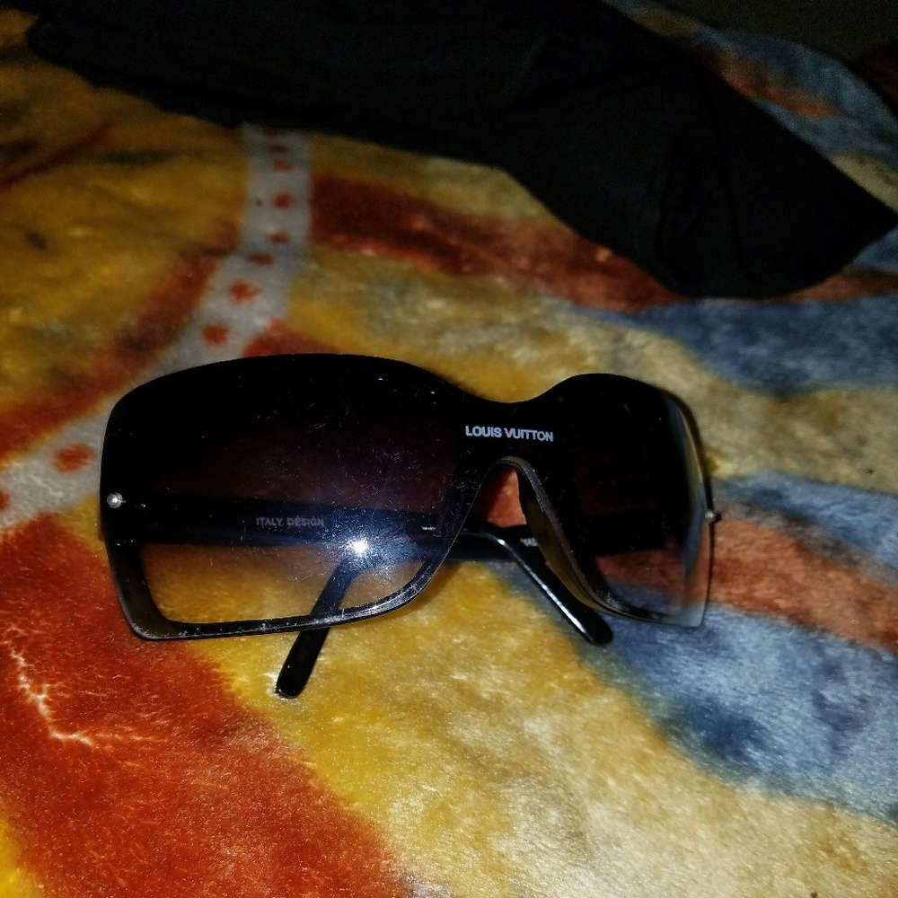 Liuie Vuitton sunglasses