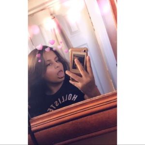 Meet your Posher, Ashley