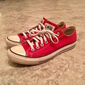 Converse Low Tops (Red)