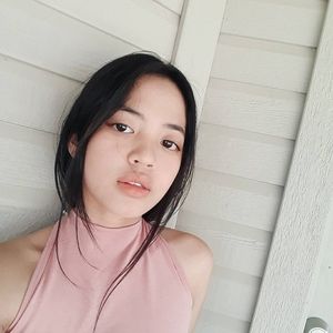 Meet your Posher, Micah sophia