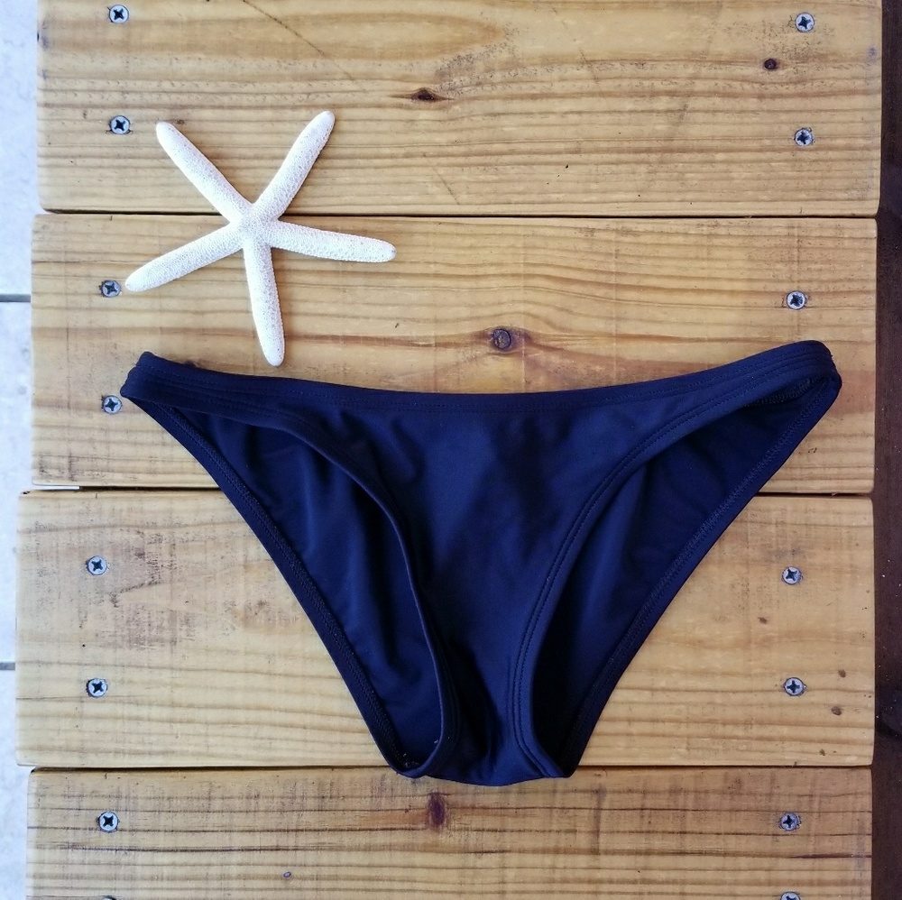 patagonia • solid adour bottom • C - Picture 2 of 4