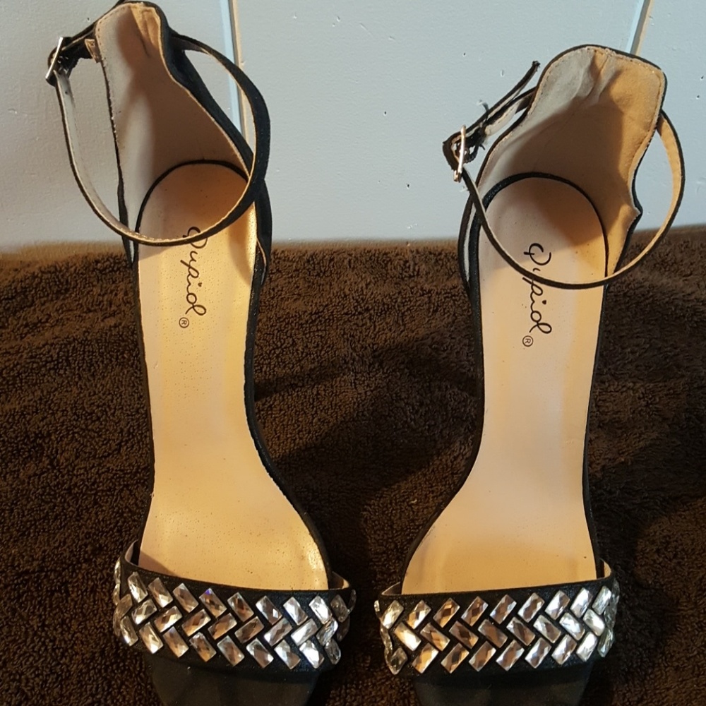 Black Qupid strappy sandals