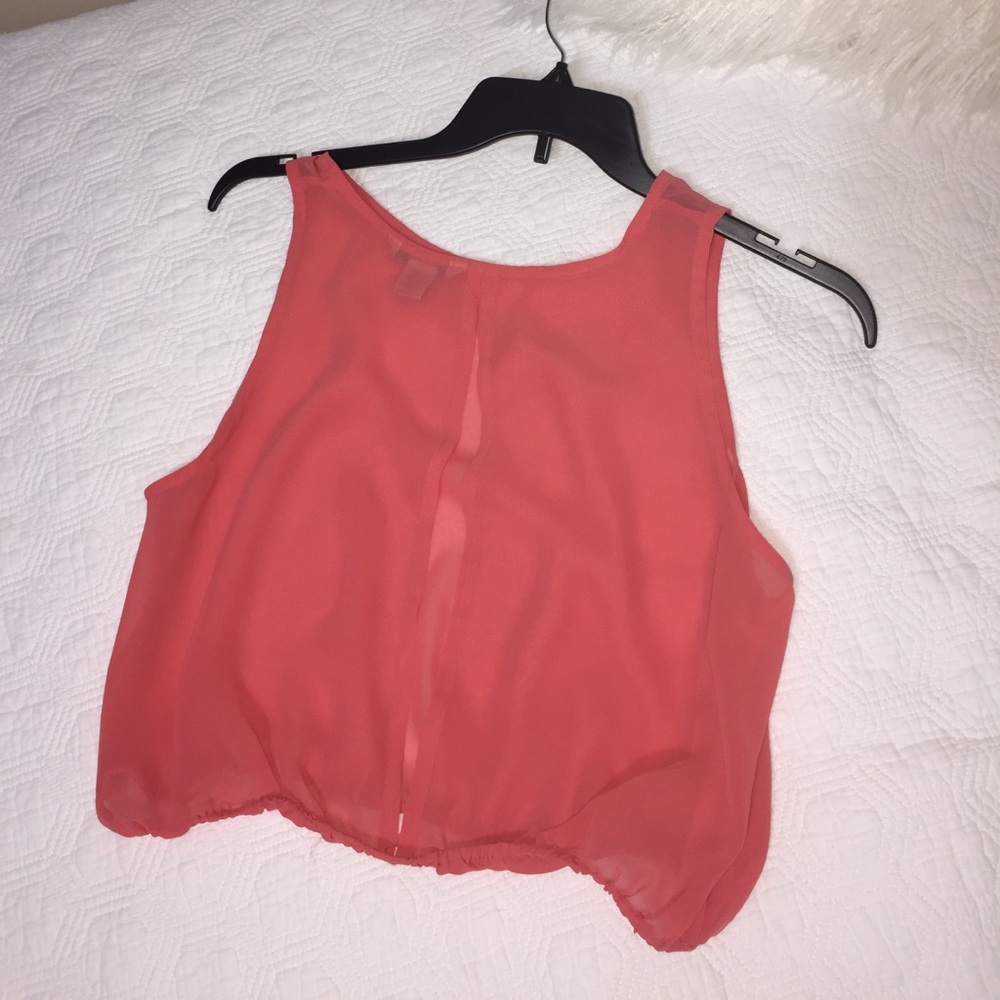 Light weight Tank Top - Picture 2 of 3