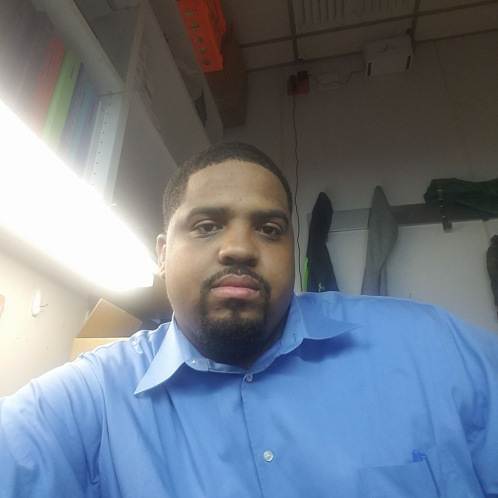 Meet your Posher, Tiras