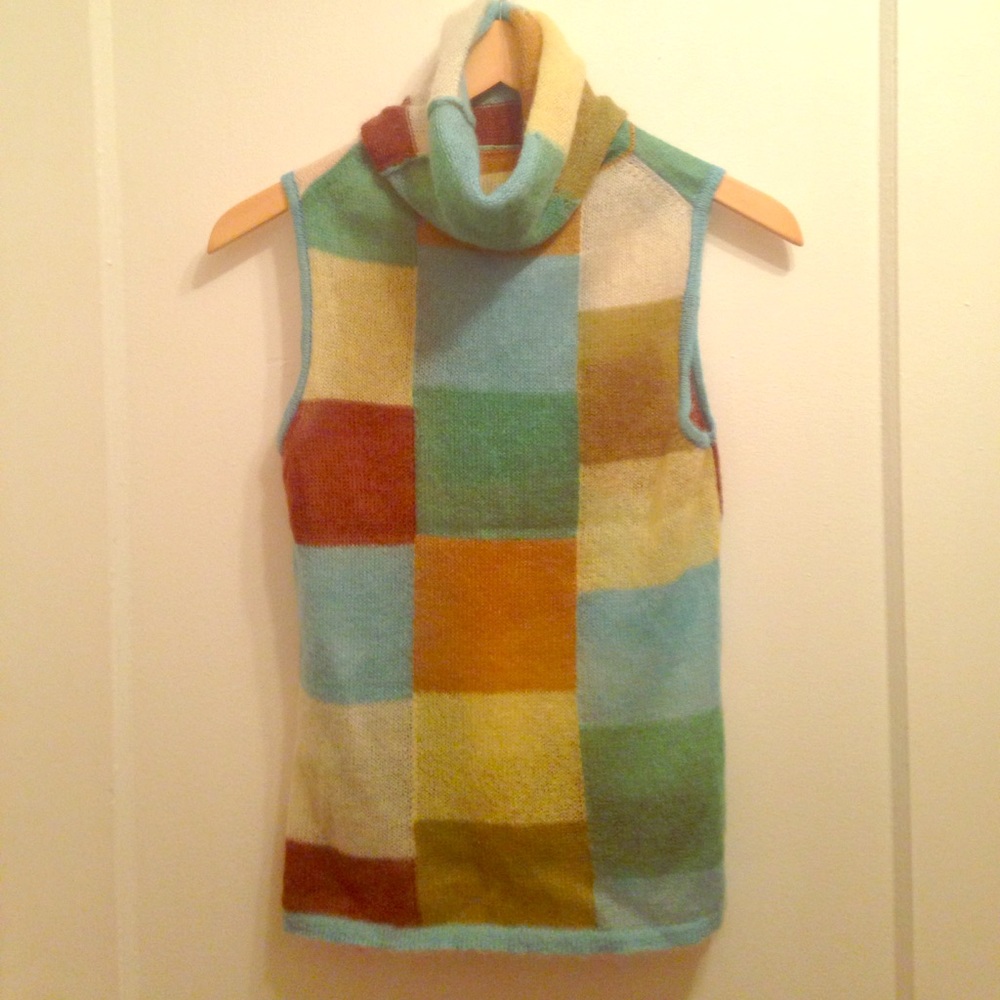 40 Av by Junko Shimada 🐢neck sleeveless sweater