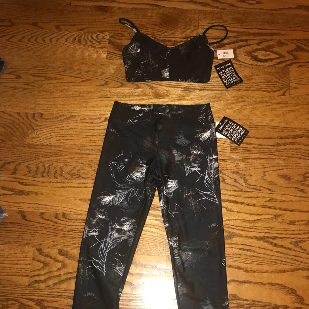 Live the process sports bra and leggings