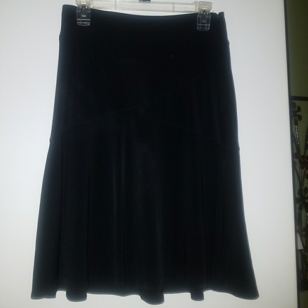 Black skirt