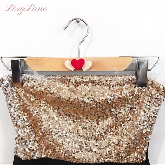 HOLIDAY BlACK & GOLD PEPLUM DRESS - Picture 3 of 4