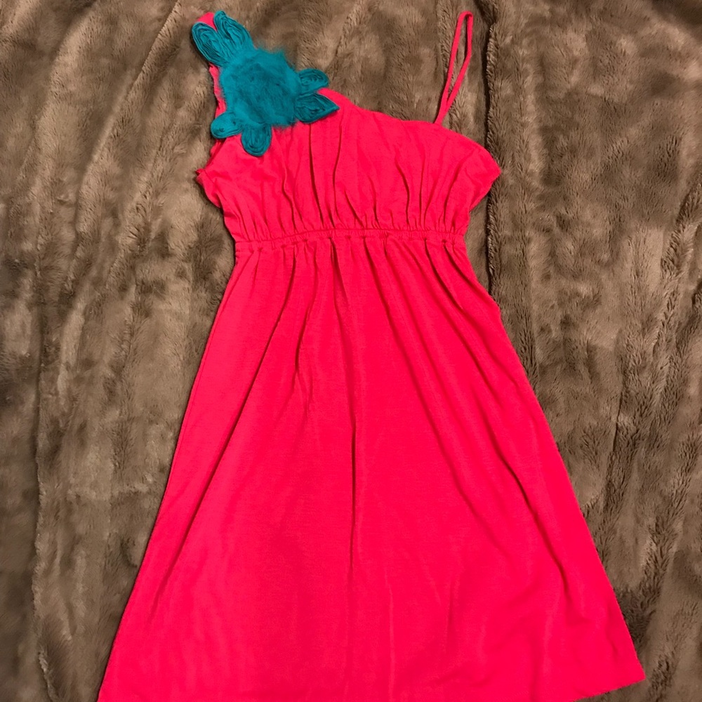 One shoulder dress
