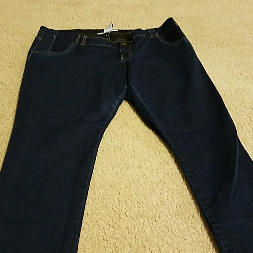 Liz lange maternity jean