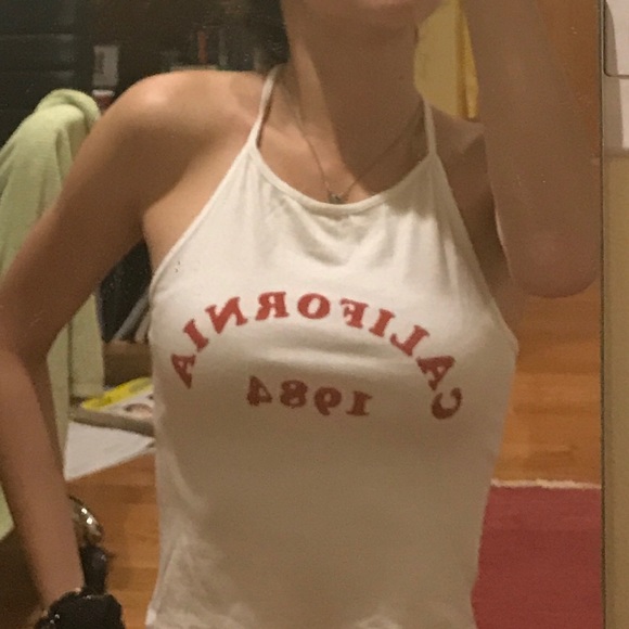 BRANDY MELVILLE HALTER TOP 💗 - Picture 4 of 4