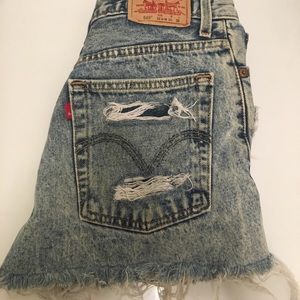 Levi’s high waisted shorts