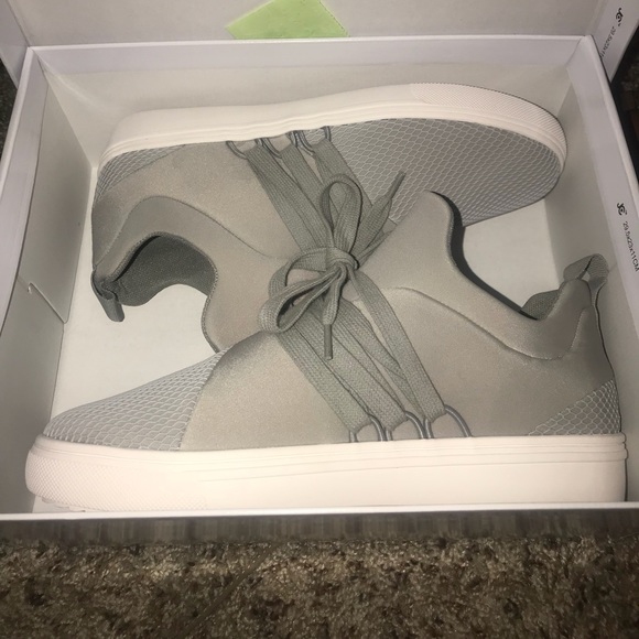 Steve Madden Shoes - Steve Madden Lancer Sneakers