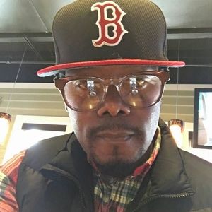 Meet your Posher, Larry