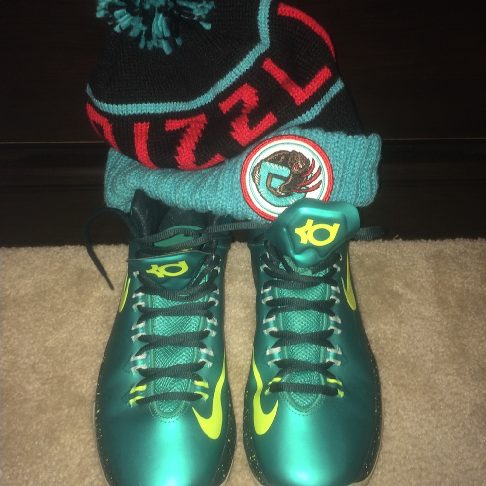 KDS only worn twice in excellent condition!