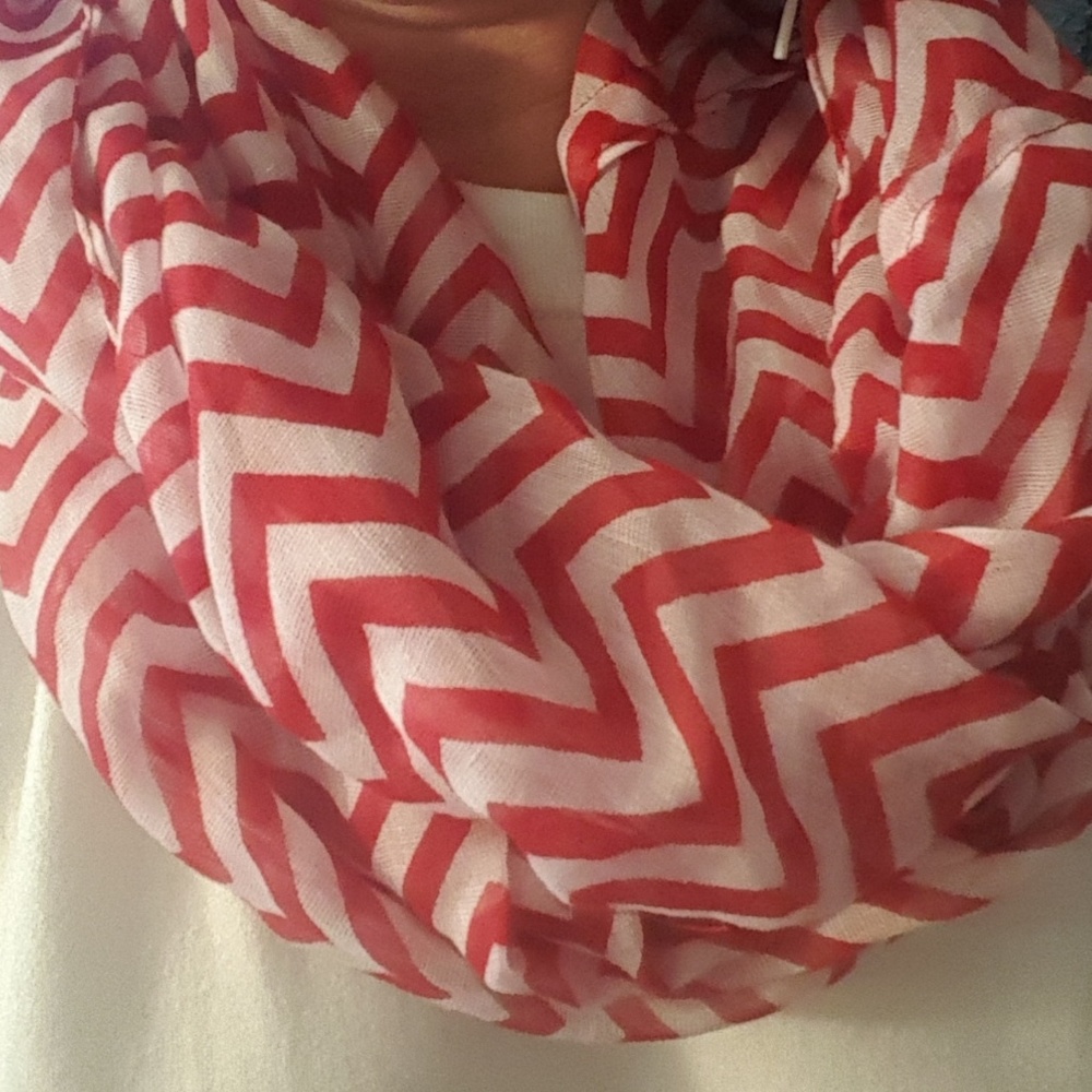 Cute Scarf!! Lightweight Red Chevro Infinity Scarf