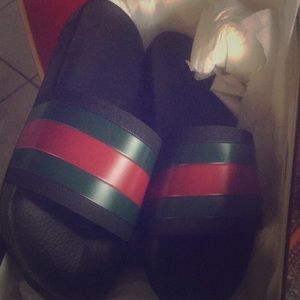 Gucci slippers