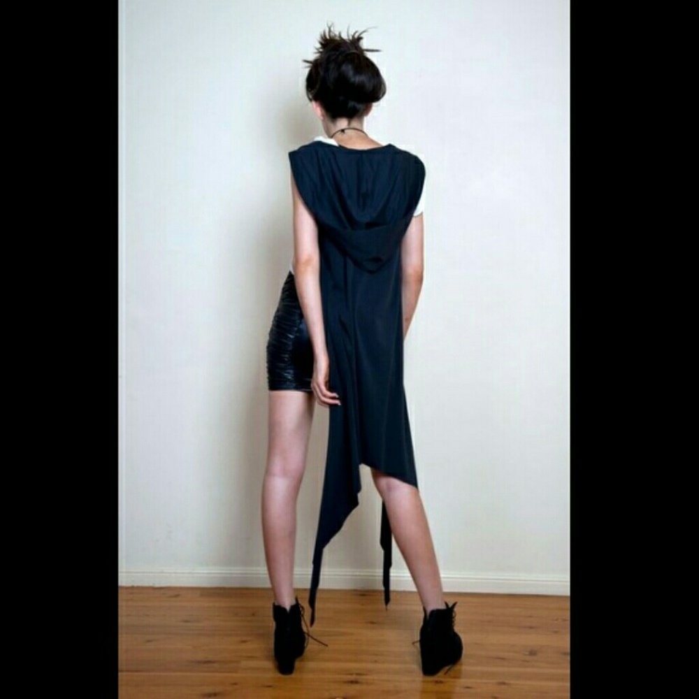 Blackmilk museum piece cape