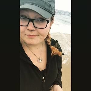 Meet your Posher, Rebekah