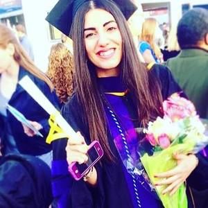 Meet your Posher, Konstantina