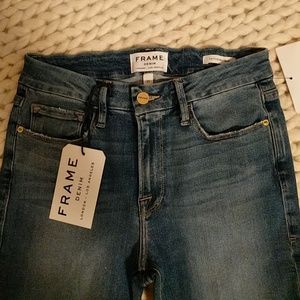 Frame Denim Jeans - Frame "Le Crop Mini Boot" sz 27 jeans Frame Denim Jeans - Frame "Le Crop Mini Boot" sz 27 jeans