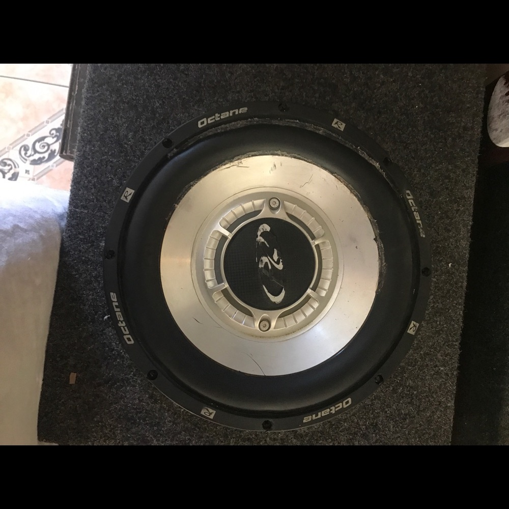 2 10” subs in Truck Box - Picture 5 of 5