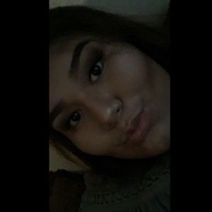 Meet your Posher, Adrianna