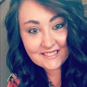 Meet your Posher, Stephannie