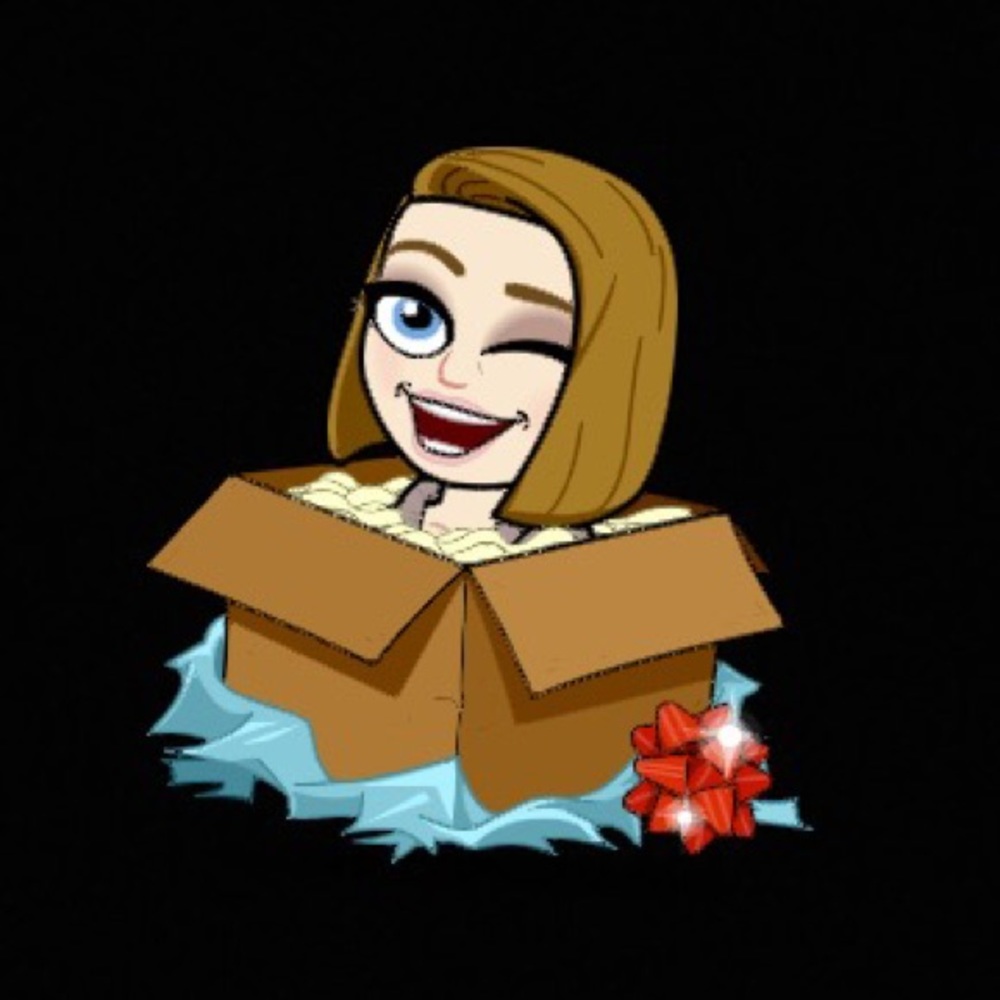 Meet your Posher, Emilee